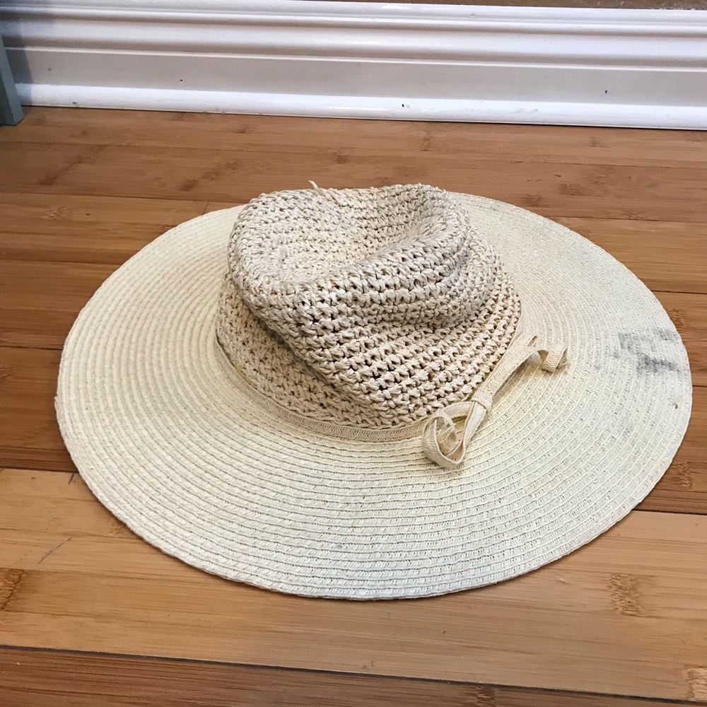 ❤️‍🔥 $5 ❤️‍🔥 or 3 /$12 ❤️‍🔥 Floppy Boho Straw Beach Hat